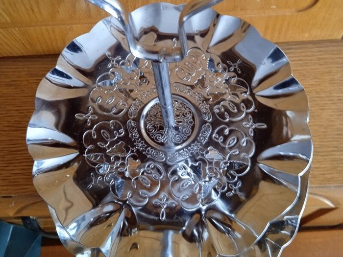 Metal Cake Stand