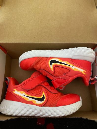 Nike Infant Runners Size 4.5