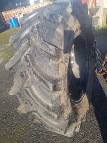 16.9.28 tyre 80 percent thread