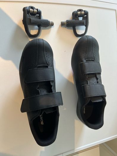 Cycling Shoes Cleats Pedals