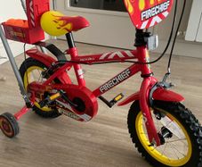 kids bike 3-5yrs used twice excellent condition
