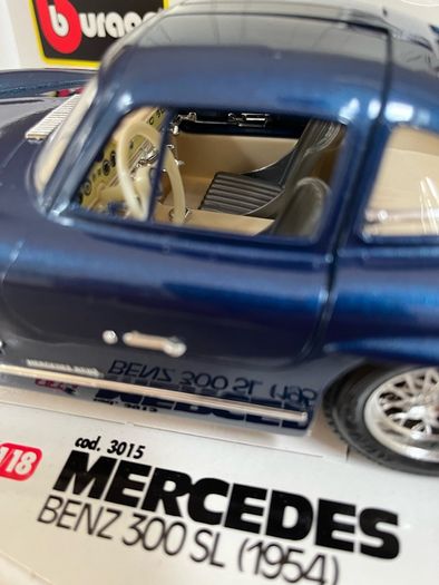 Mercedes  300 SL Gullwing Scale 1/18 Burago