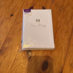 Pack of 'New Baby' cards