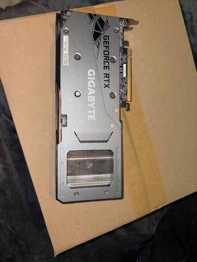 Gigabyte Geforce RTX 3050 gaming OC 8gb