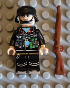 Lego compatible, military figures, German infantry. 15 figures plus rifles.
