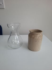 2 small vases