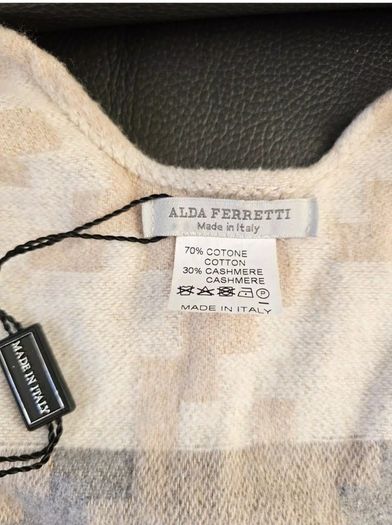 Alda Ferretti Italian Poncho Looks New