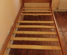 Single bedframe