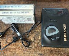 Sanyo cassette player
