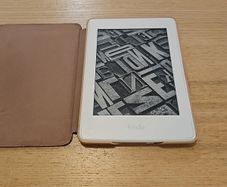 Kindle Paperwhite 7th Gen with Ads