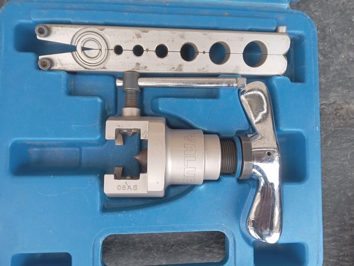 Value VFT-808 manual eccentric flaring tool