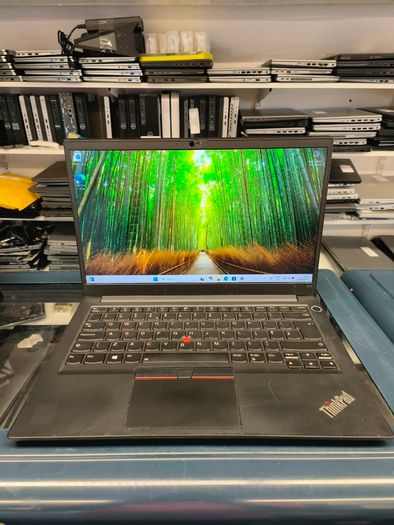 Lenovo ThinkPad E14 Gen 2 i7-1165G7 (i7 11th Gen) 16GB 512GB SSD 14" Windows 11 Pro