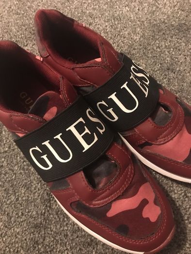 guess runners size 4.5