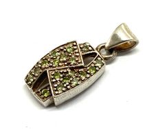 Vintage silver and peridot pendant