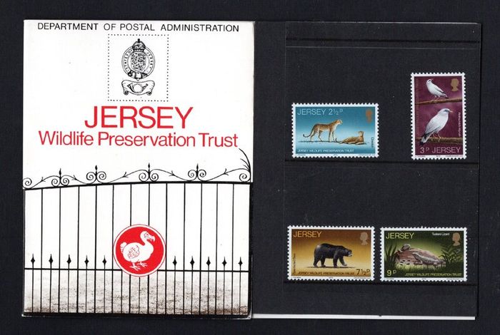 1972 Jersey Wildlife Preservation Trust Commemorative Stamps Presentation Pack