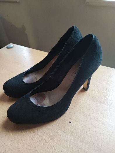 Estrada elegant/business shoes with heels
