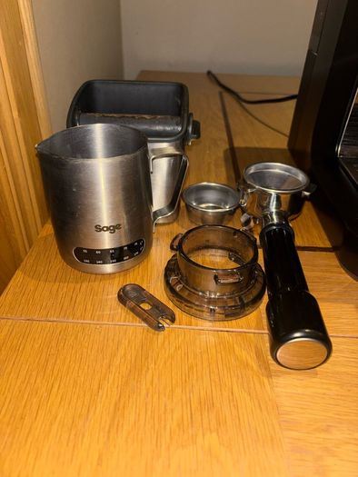 NOW 380 - Sage Barista Express BES875BTR