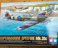 Tamiya 1/32 Supermarine Spitfire IXc Model kit