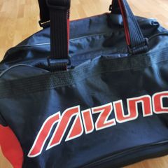 mizuno duffle bag