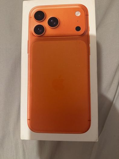 iphone 17 pro max 256 orange 9 months old