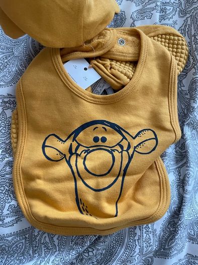 Tigger Baby Hat,Bib and Booties set