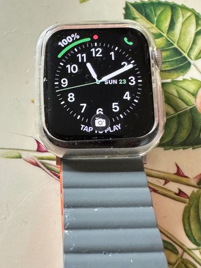 Apple Watch Apple Watch SE GPS, 40mm Starlight Aluminium Case