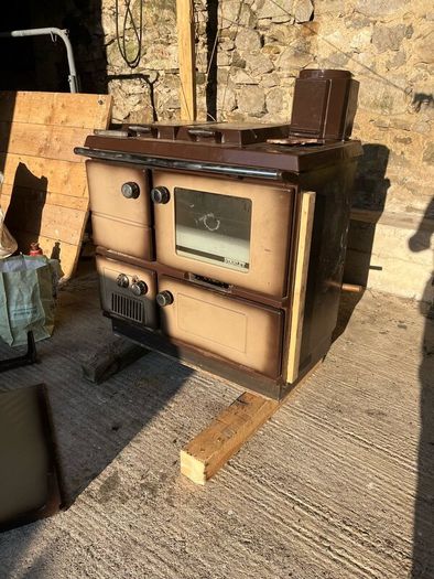 Stanley Super Star 9 Solid Fuel Range