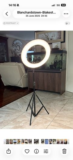 LED Ring Light With Tripod