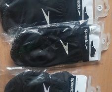Speedo Swim Pool Socks - Size 5-7 (4 pairs brand new)