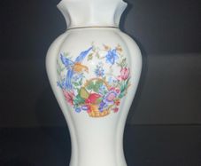 Royal Tara Fine bone China Vase
