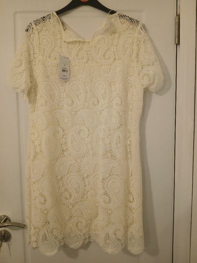 brand new cream dress size 18