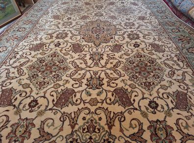 3m x 2m woven Persian Heriz rug