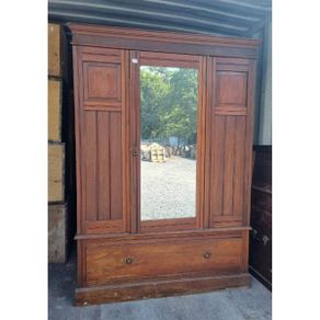 Wardrobe KAS827