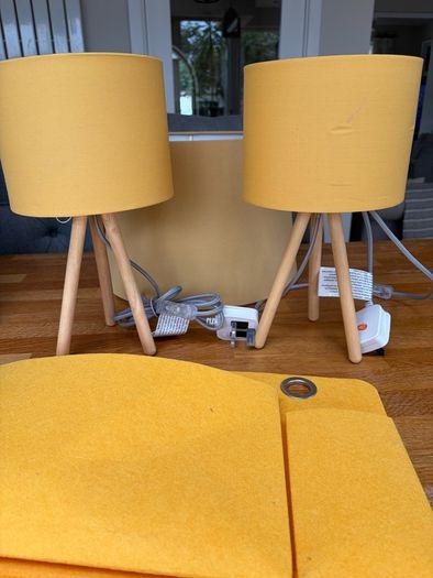 Mustard Yellow Home Decor Set   2x Tripod Lamps, Large Shade & Magazine Holder