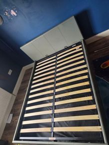 Double bed which storage underneath bed lifts up