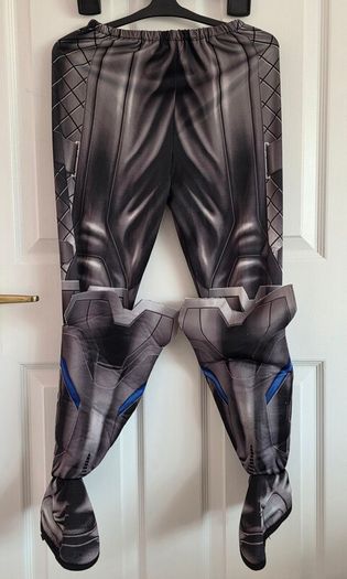Boy's Thor Halloween costume size M ( 6-7 )