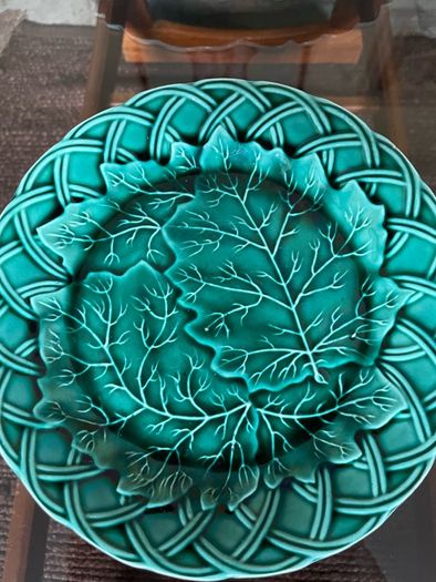 Pair of Late Victorian Collectors Cabbage Plates