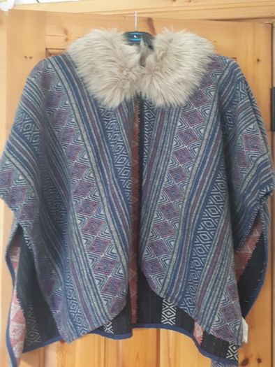 girls poncho