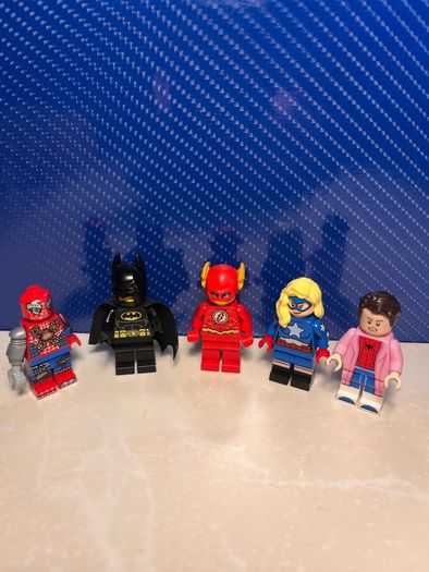 5 superhero lego
