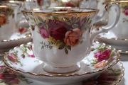 Royal Albert "Country Roses " trio