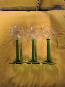 VINTAGE Wine Glasses/Luminarc/Green glass base/Vintage 80's