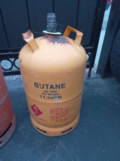 gas bottles (full)