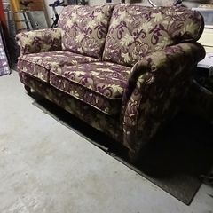 Free Sofa Spotless