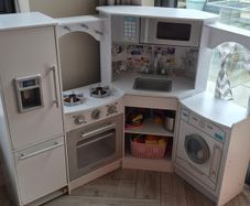KidKraft Toy Kitchen