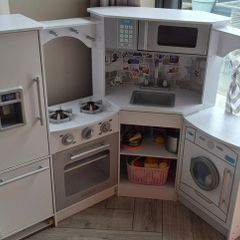 KidKraft Toy Kitchen