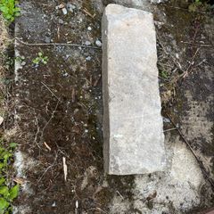 feature stone