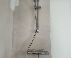 Thermostatic shower