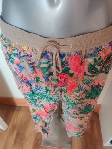 M&S Collection floral linen pants size UK14 Regular EU42 Regular Postage included
