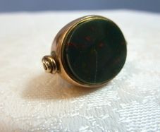 Antique 9ct Gold Spinner Fob with Bloodstone Fully Hallmarked 8.1g