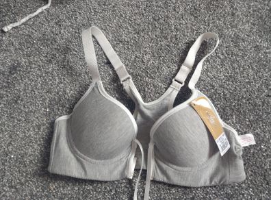 sport bra size 32a new